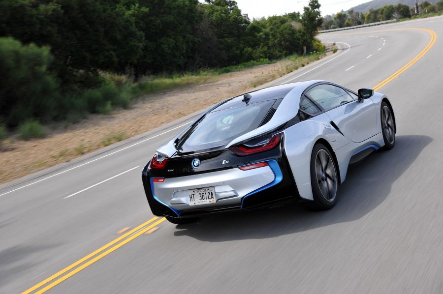  BMW i8 2014 года  (фото 71 из 180)